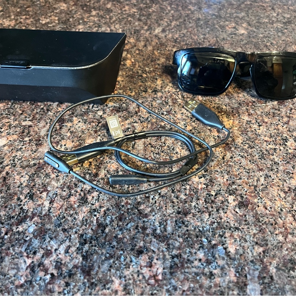 Bose Black Square Pair Bluetooth Sunglasses
